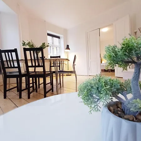 Luxurious 2 Bedroom Near Jomfru Ane Gade