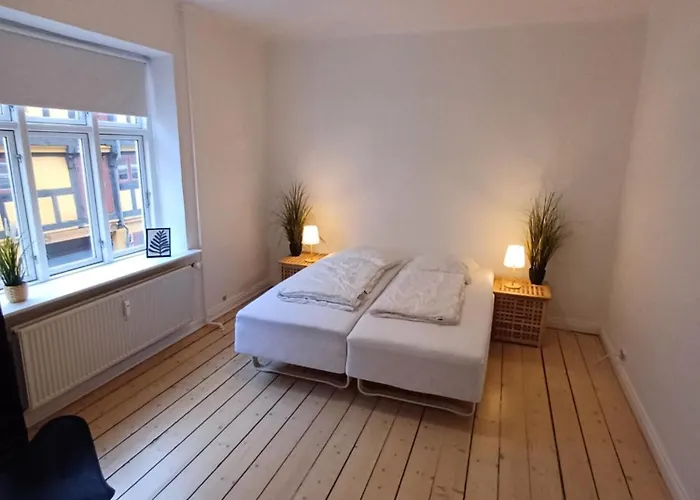 Luxurious 2 Bedroom Near Jomfru Ane Gade